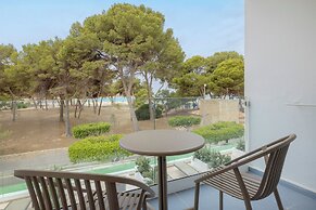 HM Isabela - Adults Only