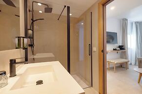 HM Isabela - Adults Only