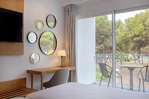 HM Isabela - Adults Only