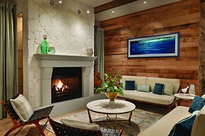 Seaside Hotel North Vancouver