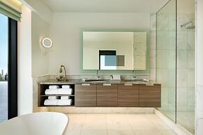 Seaside Hotel North Vancouver