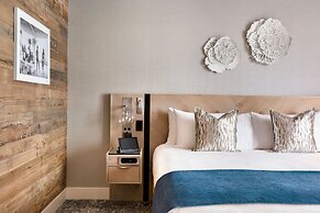 Seaside Hotel North Vancouver