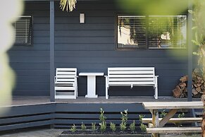 Hugo & Carter's Backpackers & Motel