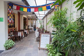 Hotel Yambu