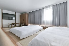 Vessel Inn Keisei Tsudanuma Station