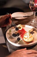 Pilot Amphora Boutique Hotel - Adults Only