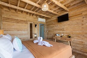 The Dewi Sun Sun Suite