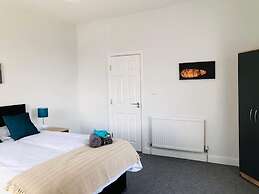 Townhouse @ 51 Balfour St -stoke