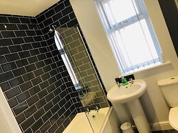 Townhouse @ 51 Balfour St -stoke