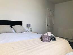 Townhouse @ 51 Balfour St -stoke