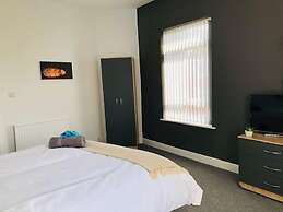 Townhouse @ 51 Balfour St -stoke