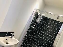 Townhouse @ 51 Balfour St -stoke