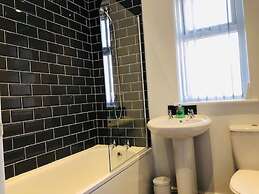 Townhouse @ 51 Balfour St -stoke