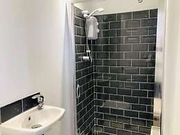 Townhouse @ 51 Balfour St -stoke