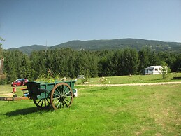 Caravane Camping La Vallee Verte