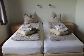 Guesthouse Nýpugarðar