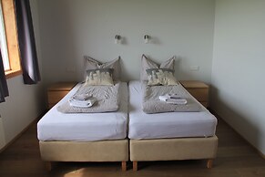 Guesthouse Nýpugarðar