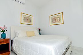 Rosil Place Aparthotel by the Beach