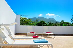 Rosil Place Aparthotel by the Beach