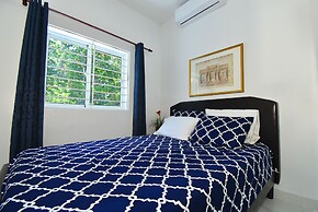 Rosil Place Aparthotel by the Beach