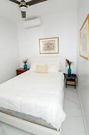 Rosil Place Aparthotel by the Beach