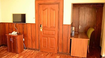 The Noble Hotel and Conference Center