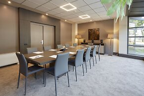 DC Hotel International