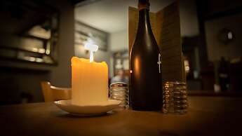 The Ilchester Arms