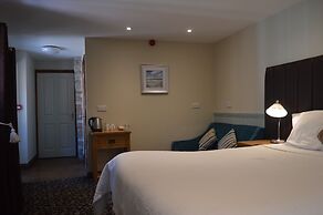 The Ilchester Arms