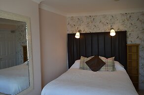 The Ilchester Arms