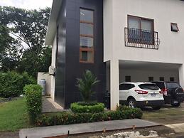 Lujosa Villa Familiar Cerca del Oceano