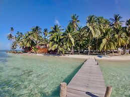 Private bedroom on paradise San Blas Island - Meals Included