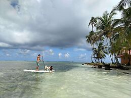 Private bedroom on paradise San Blas Island - Meals Included