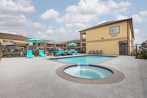 Days Inn & Suites by Wyndham La Porte