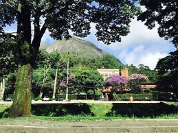 Gato de Botas Flats & Suites