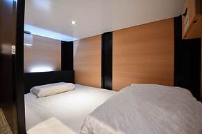 Grandouce Otorii I - Hostel, Caters to Men