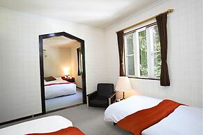 36 Degrees North, Lodge Hakuba Japan