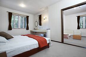 36 Degrees North, Lodge Hakuba Japan