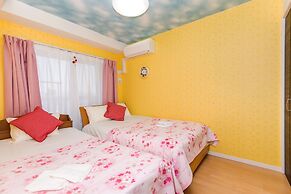 Sunny and Comfortable  Apartment 73