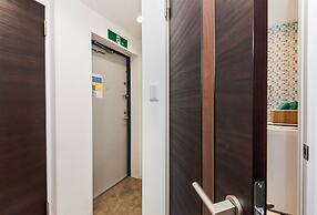 Sunny and Comfortable  Apartment 73