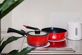 Sunny and Comfortable  Apartment 73