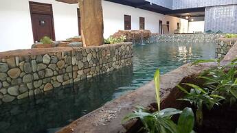 Coconut Hotel - Hostel