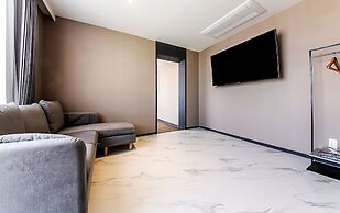 Brown Dot Hotel Nampo Chungmu