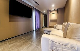 Brown Dot Hotel Nampo Chungmu