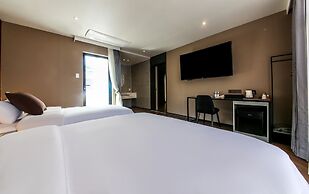 Brown Dot Hotel Nampo Chungmu
