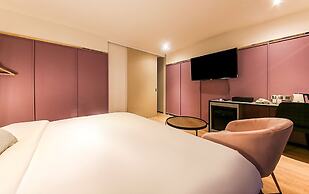 Brown Dot Hotel Nampo Chungmu