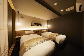 Rinn Shijo Nishinotoin