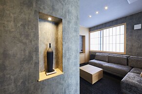 Rinn Shijo Nishinotoin