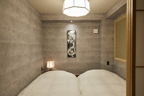 Rinn Shijo Nishinotoin