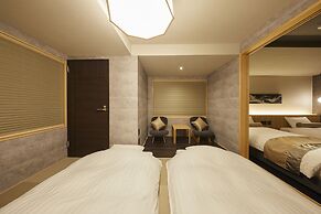 Rinn Shijo Nishinotoin